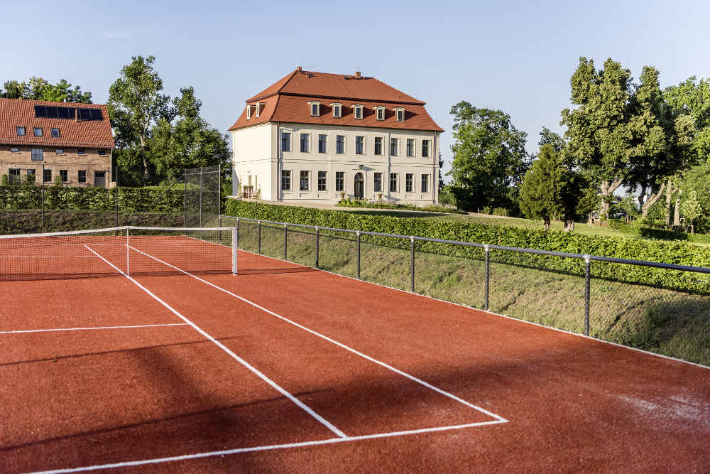 Share for Real_Gutshof Fredenwalde_Tennisplatz
